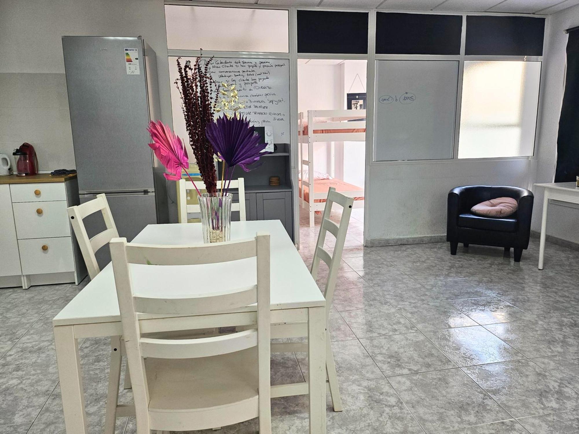 Corralejo Coliving By Amazzzing Travel Hostel Bagian luar foto