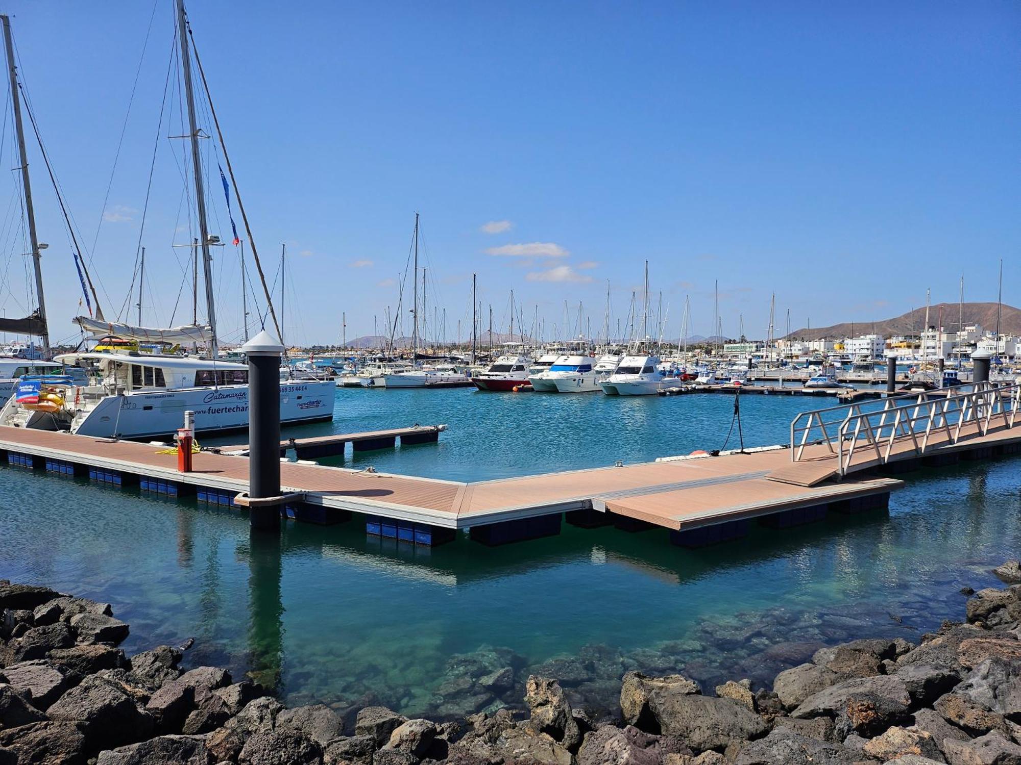 Corralejo Coliving By Amazzzing Travel Hostel Bagian luar foto