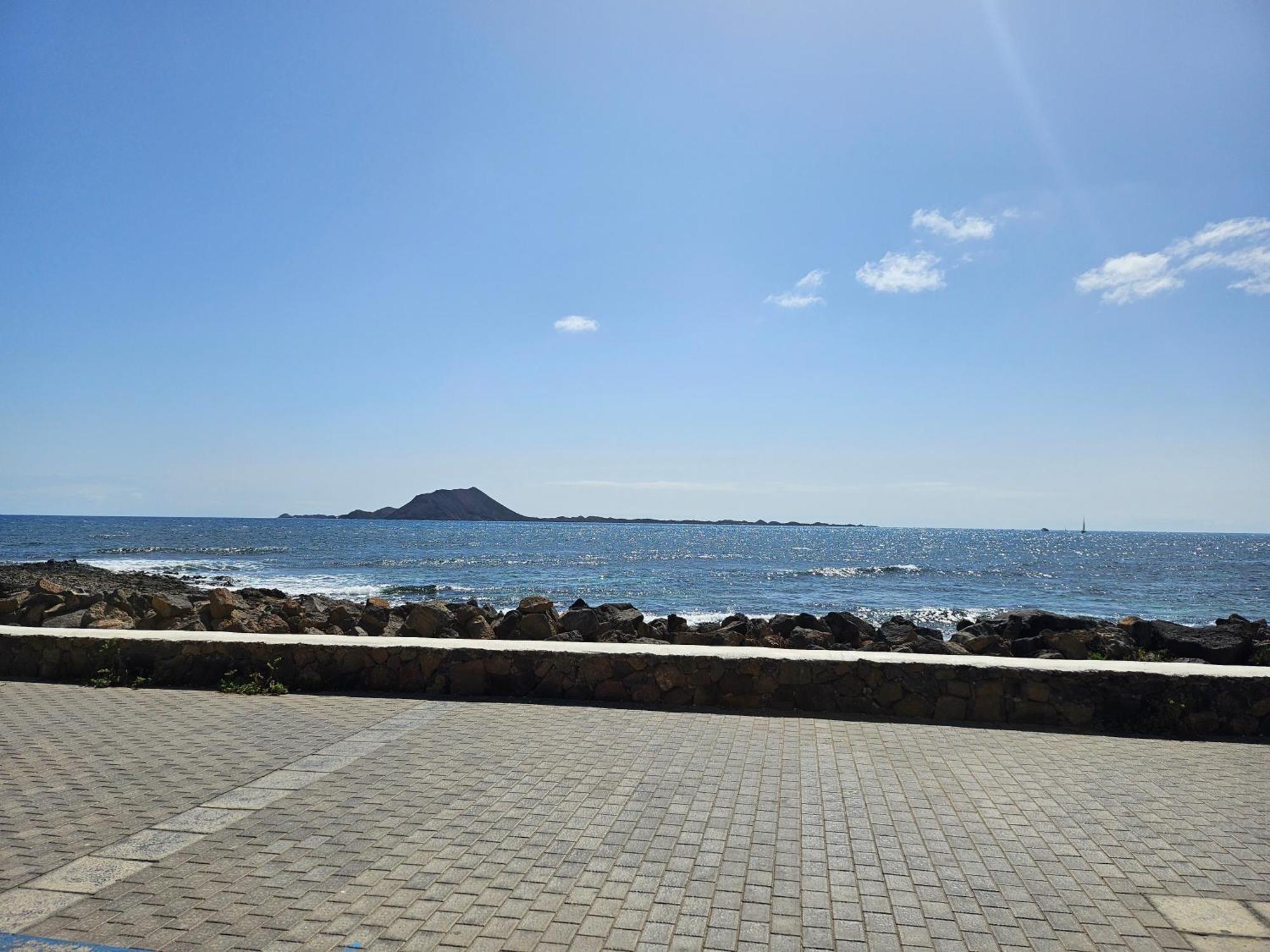 Corralejo Coliving By Amazzzing Travel Hostel Bagian luar foto