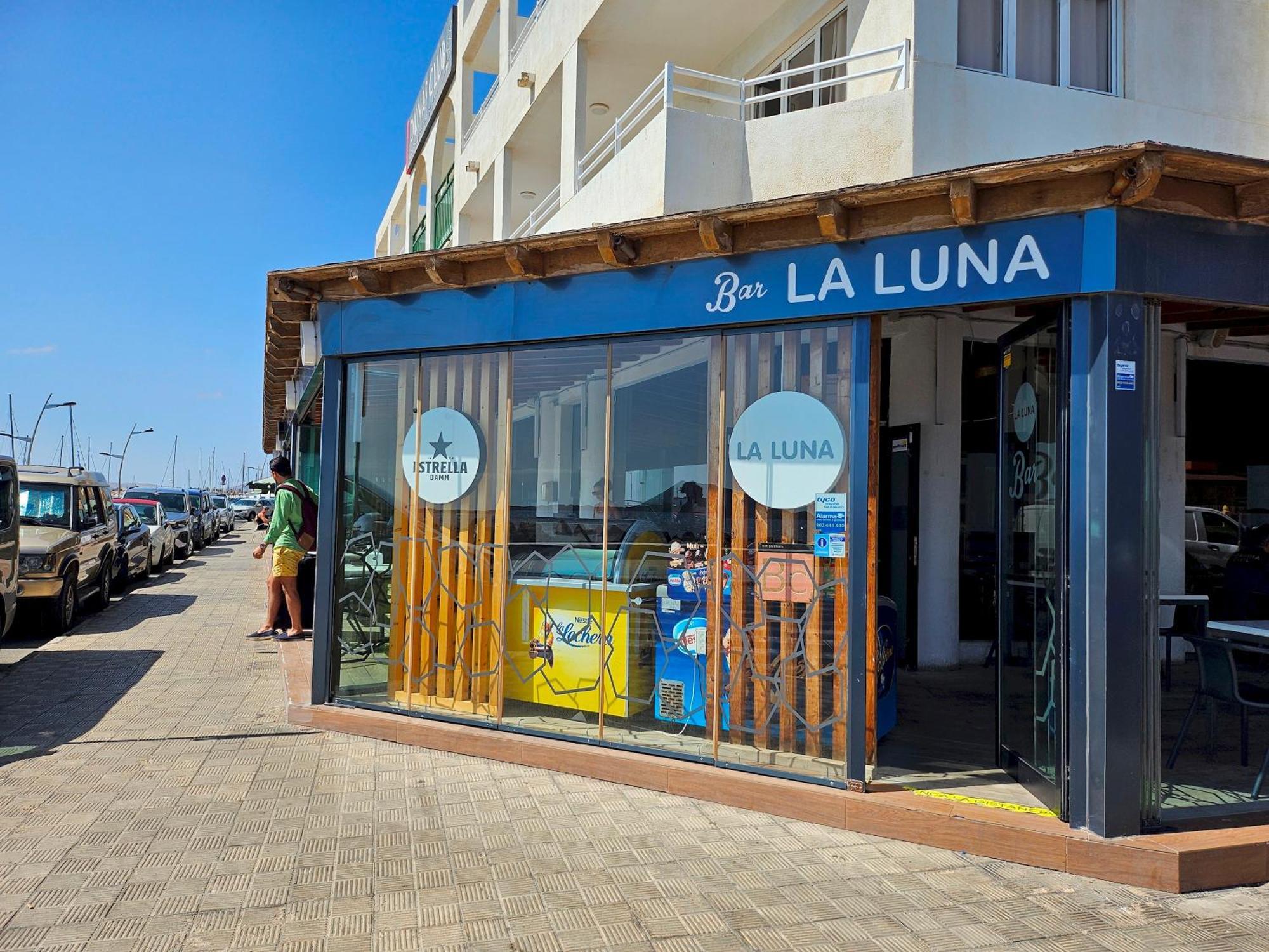 Corralejo Coliving By Amazzzing Travel Hostel Bagian luar foto